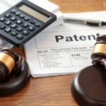 Szabadalom, ügyvédi díjak és költségek pertárgyaláshoz
